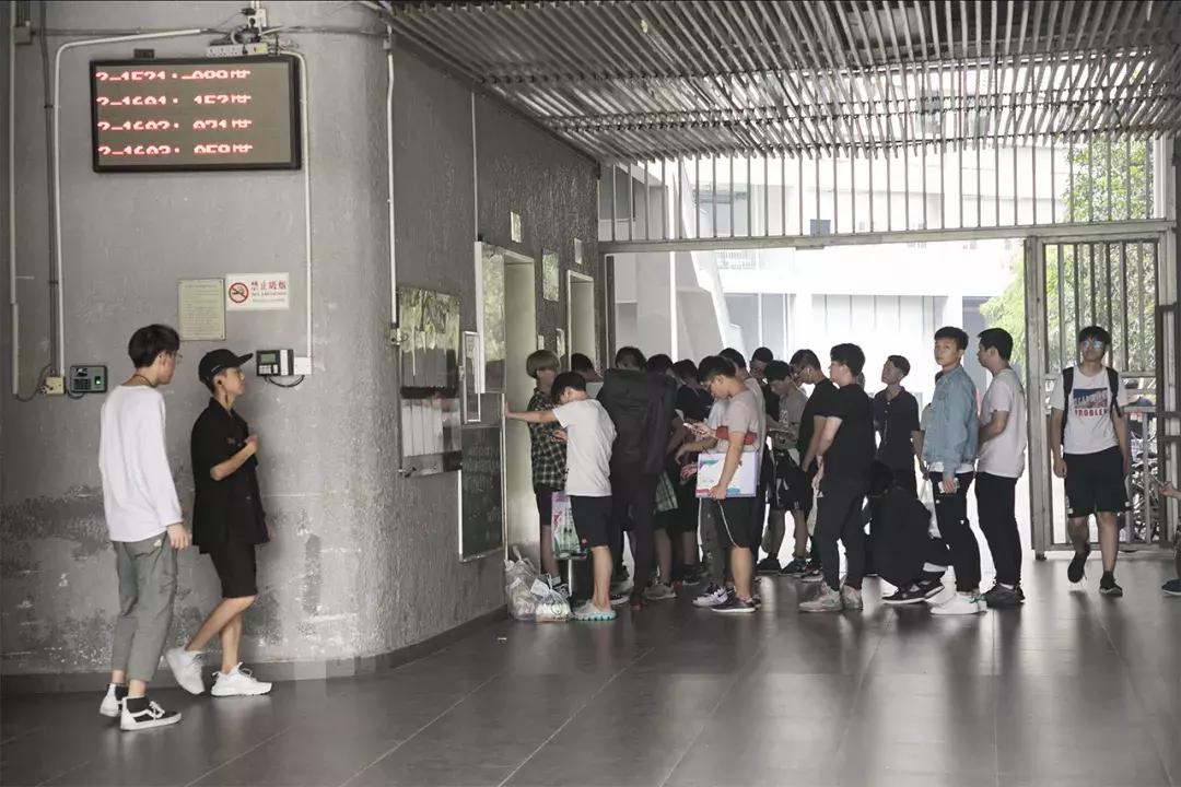 深圳这所大学也太安逸了!