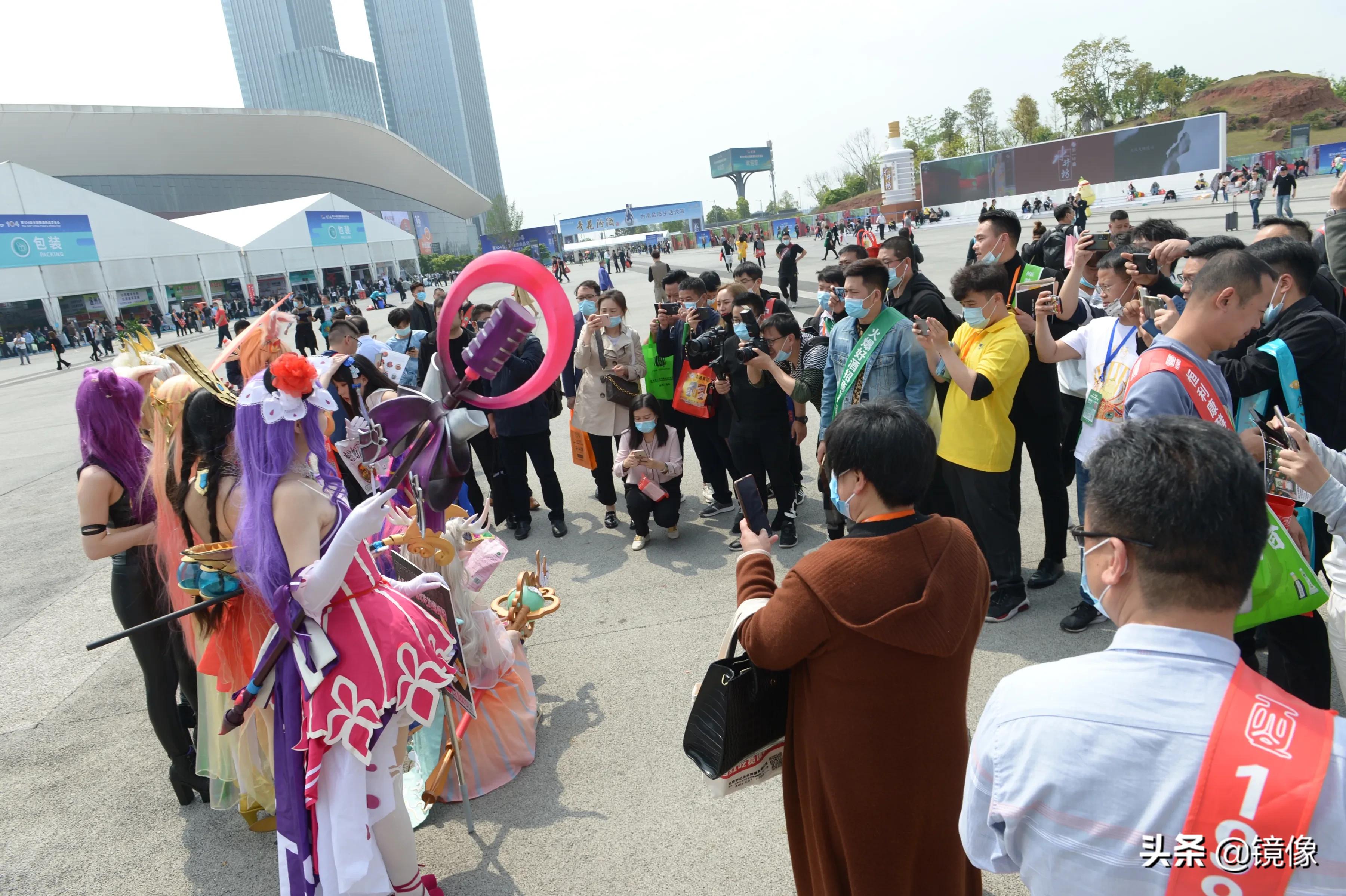 糖酒会遇到的妹子,四川成都cosplay展销会