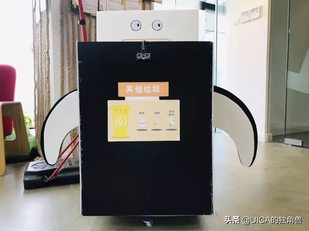 希望每一个孩子眼里都有光的成长,孩子在长大自己在成长