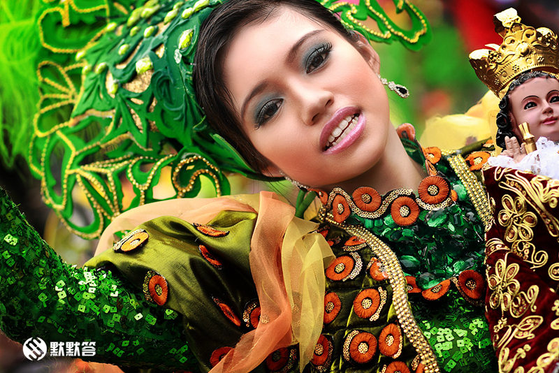 不用去西班牙，3000块就可以参加一年一度的狂欢派对，宿务圣婴节