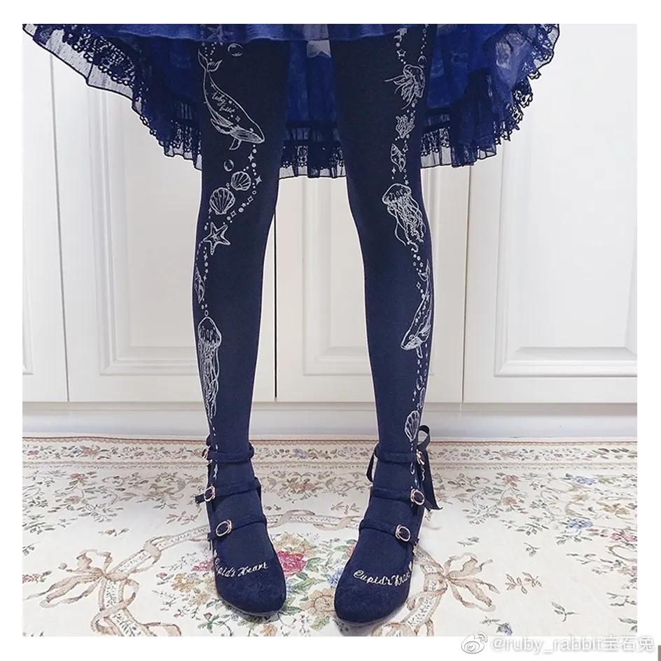 精致Lo娘必不可少的配饰？少女裙摆下的小心思，Lolita袜子安利