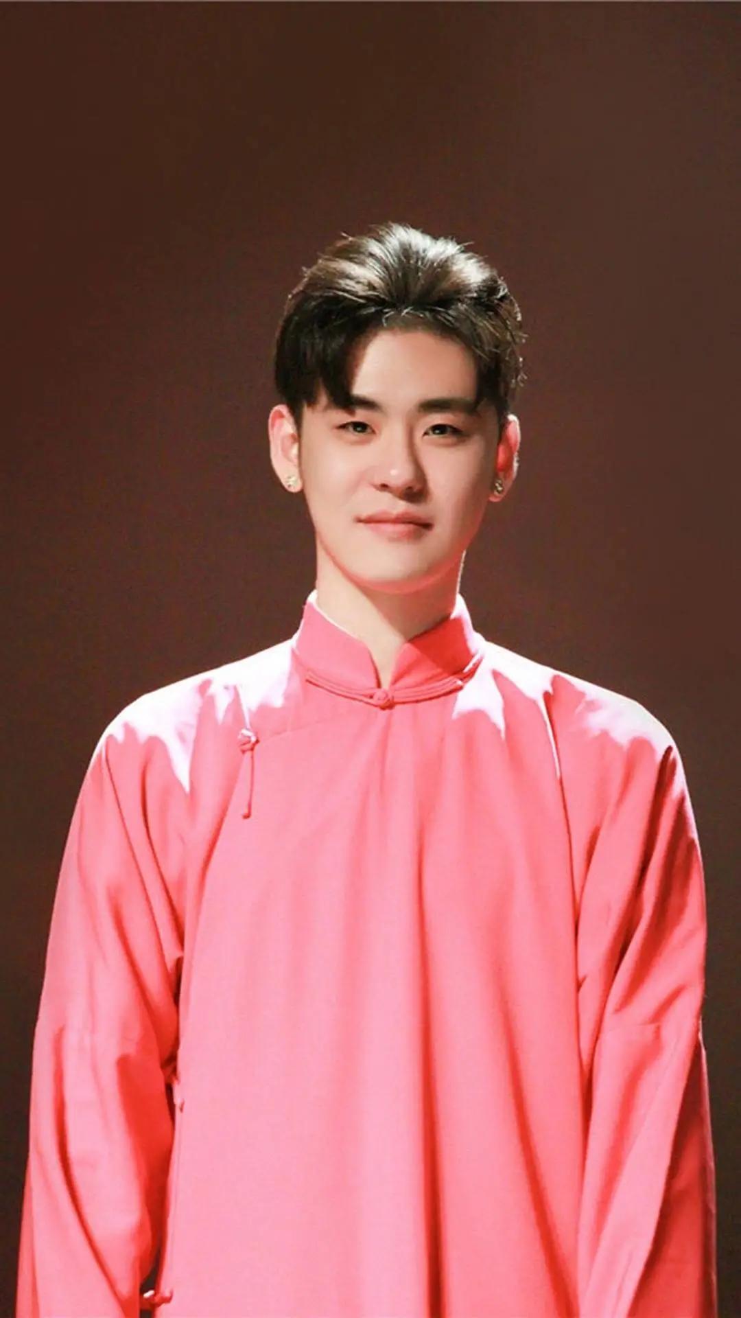 张云雷换了发型才火的,张云雷不忍直视自己的发型