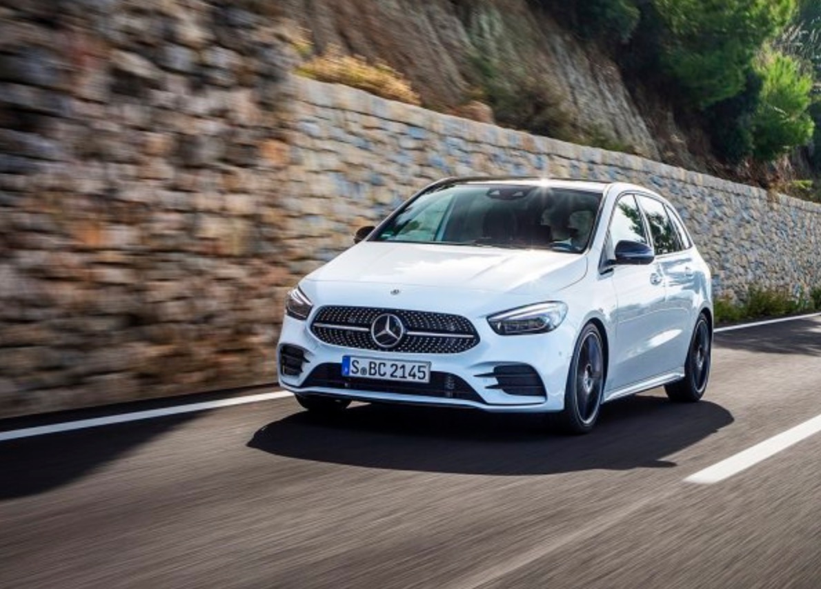 奔驰b200动感型与时尚型的区别,新款奔驰b200试驾