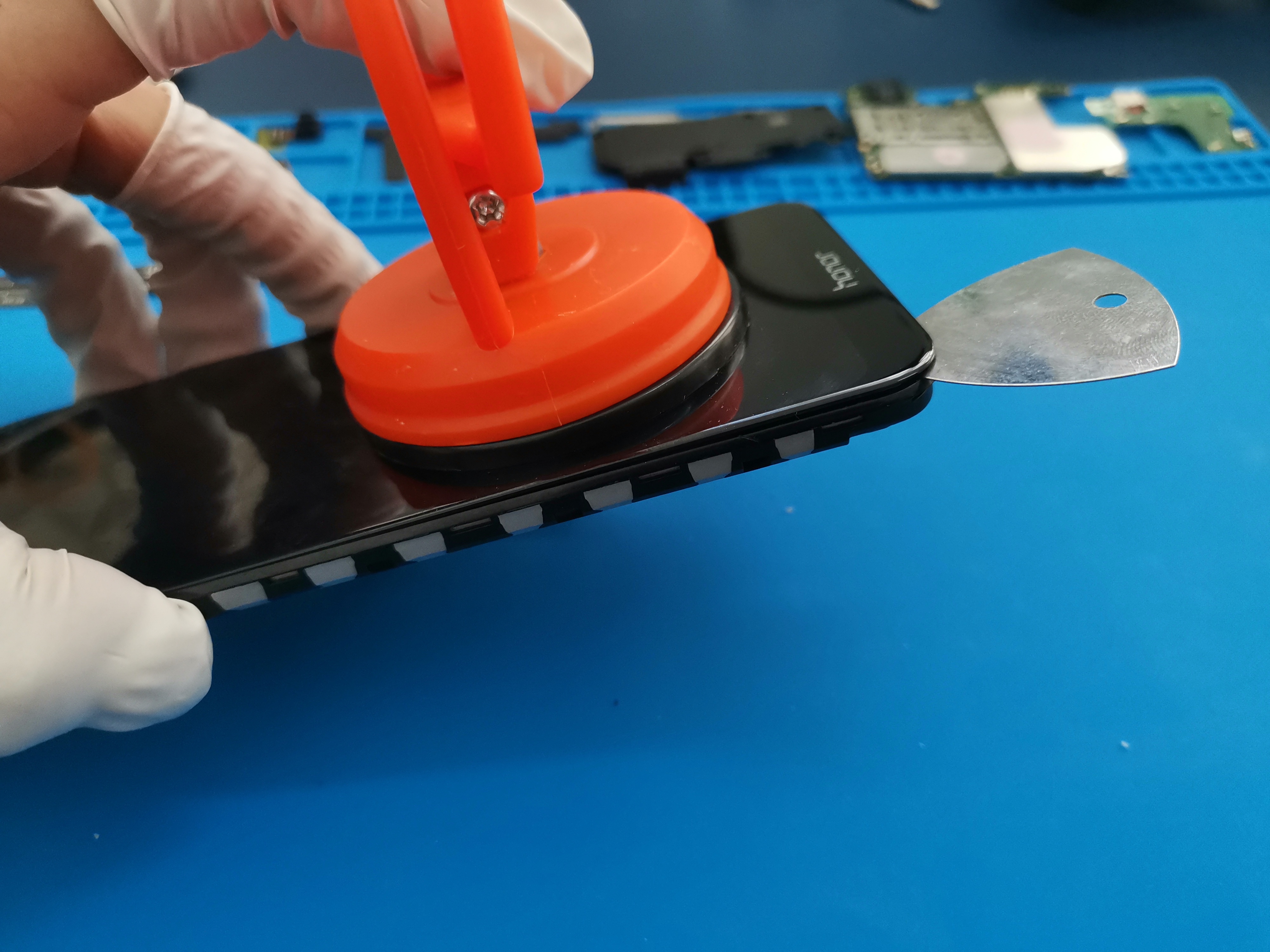 百元机内部构造长啥样？没想到它的做工如此扎实