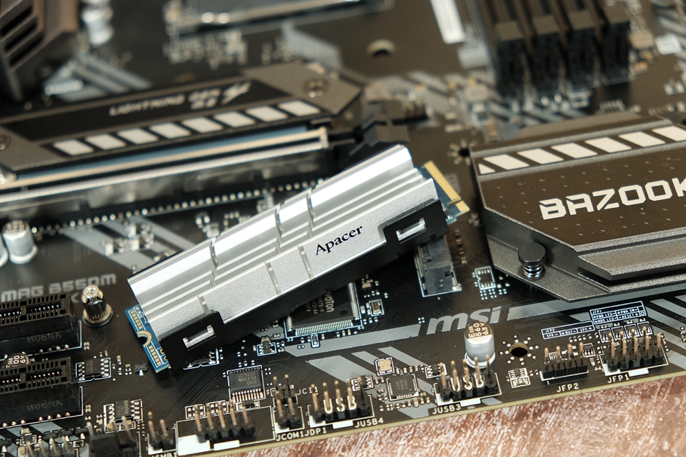 b560m主板支持pcie4.0固态,3500x配b550支持pcie4.0吗