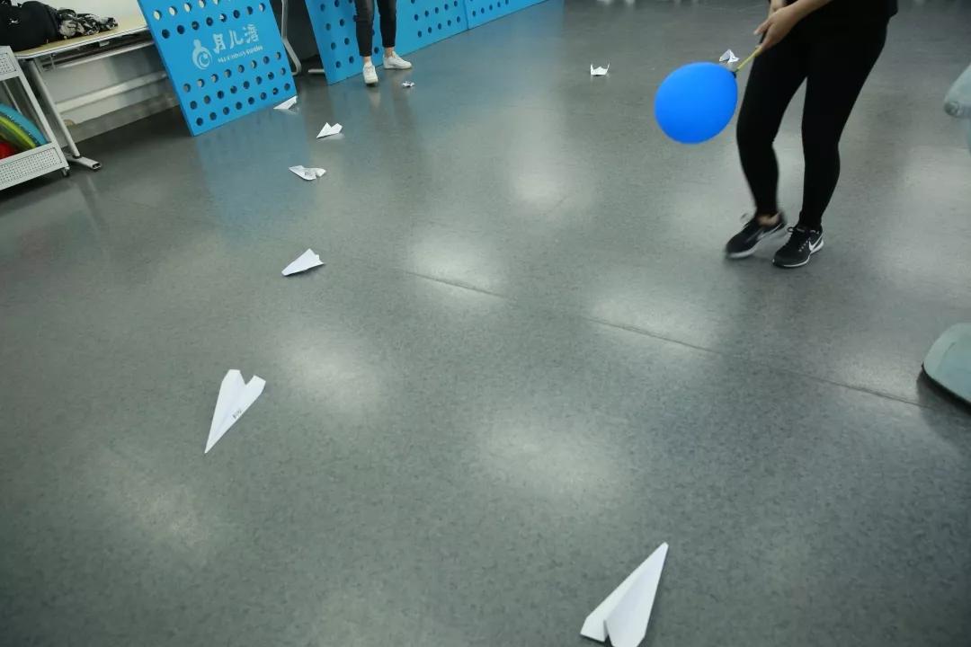 只有越来越强大才能越相信童话,只有越来越强大才能越战越勇