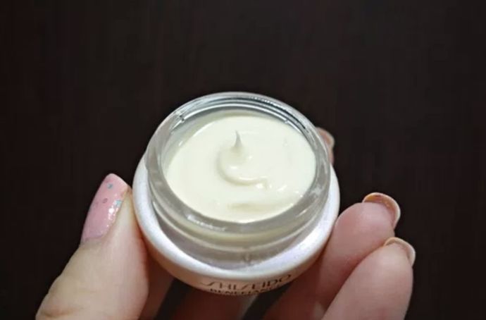 资生堂红腰子白瓶和透明瓶区别,资生堂红腰子精华和悦薇精华