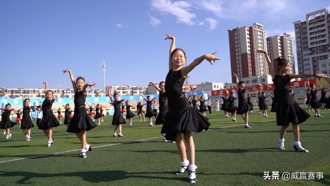 濞佽耽璧涗簨鐩存挱,濞佽耽涓滆帪