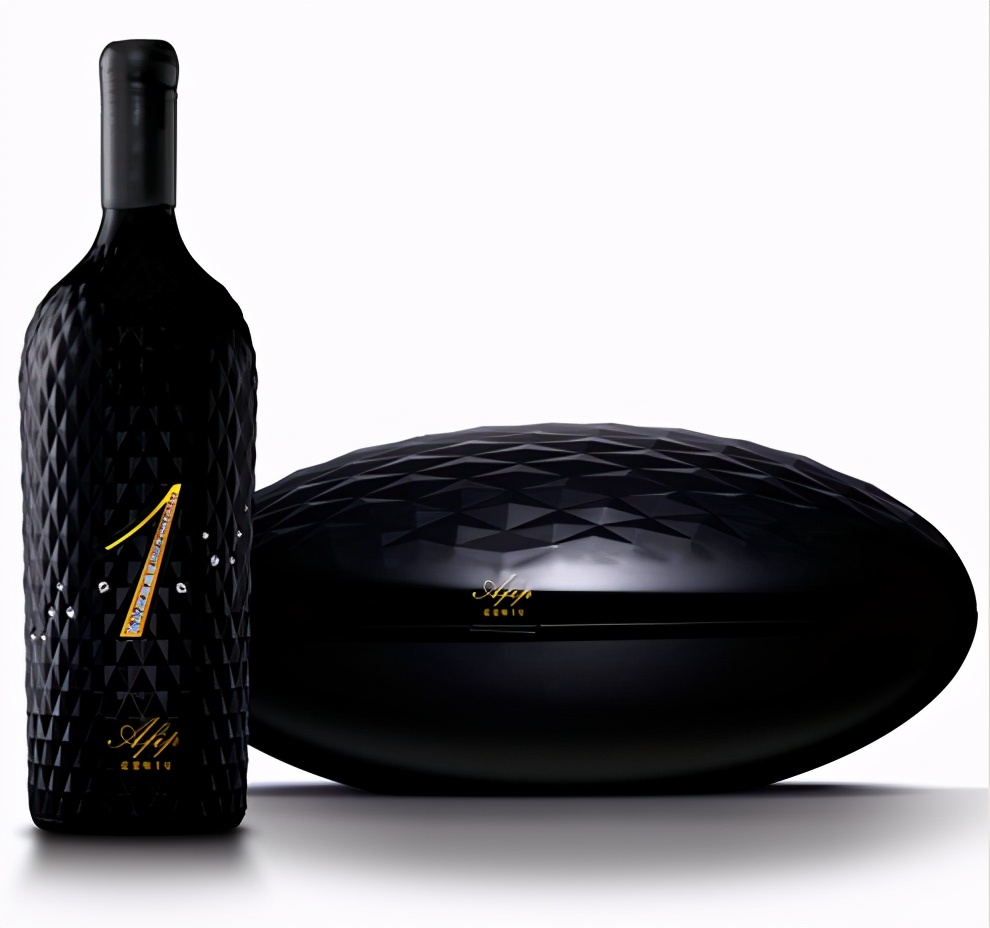 茅台葡萄酒价格一览表,比飞天茅台更好一个档次的茅台