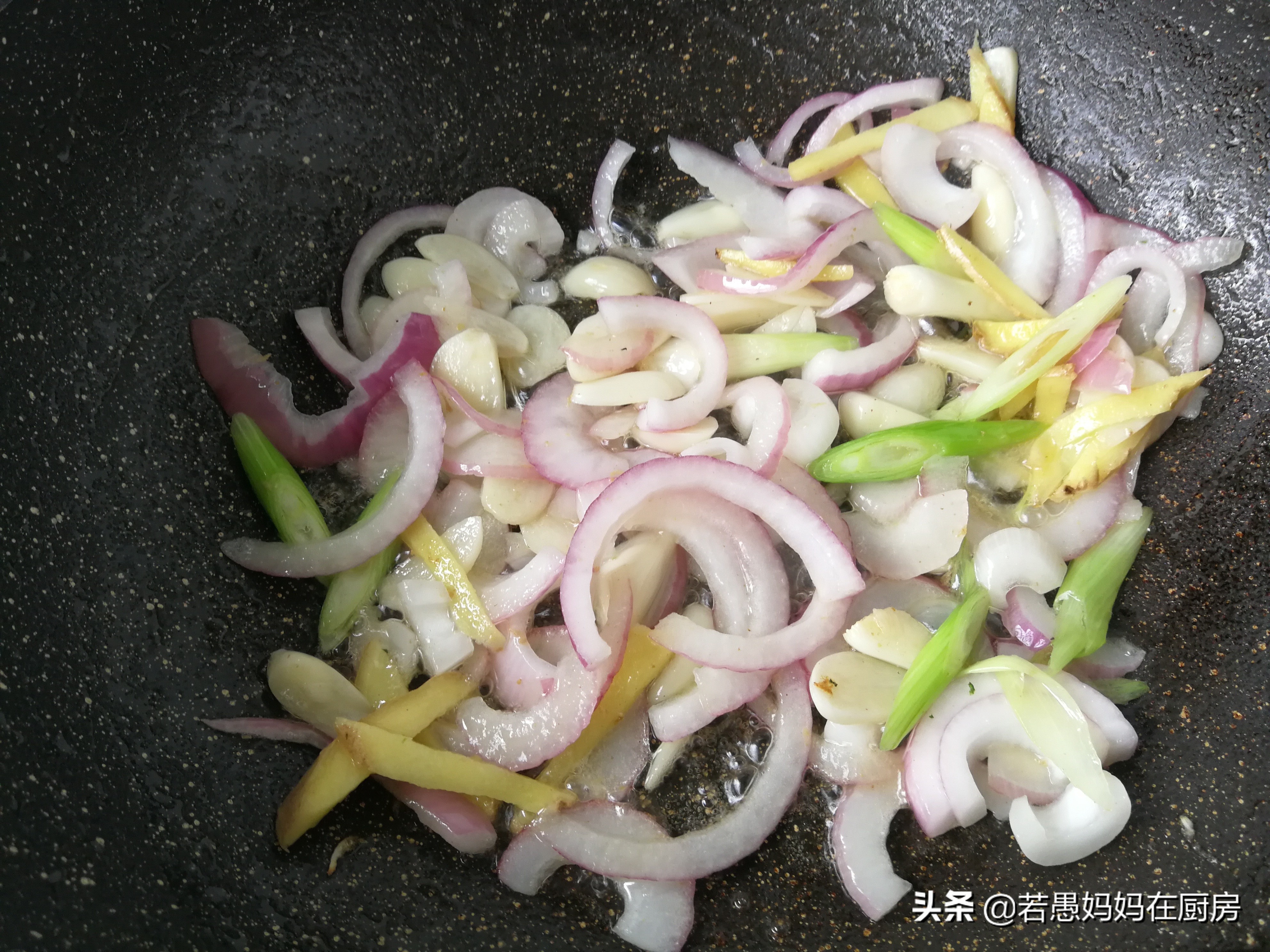 端午节黄鳝价格估计二百一斤,夏日黄鳝赛人参