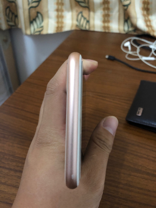 3000元入手的64G港版IPhone8P，到底值不值？用了3天后有点迷茫了