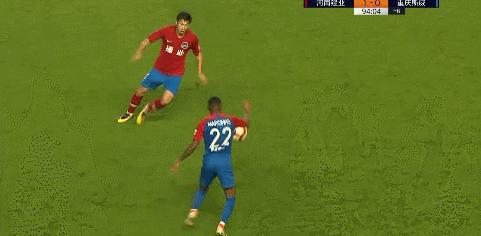 中超第一恶人又被罚了脚踢外援挑衅裁判主队球迷竟然还护短