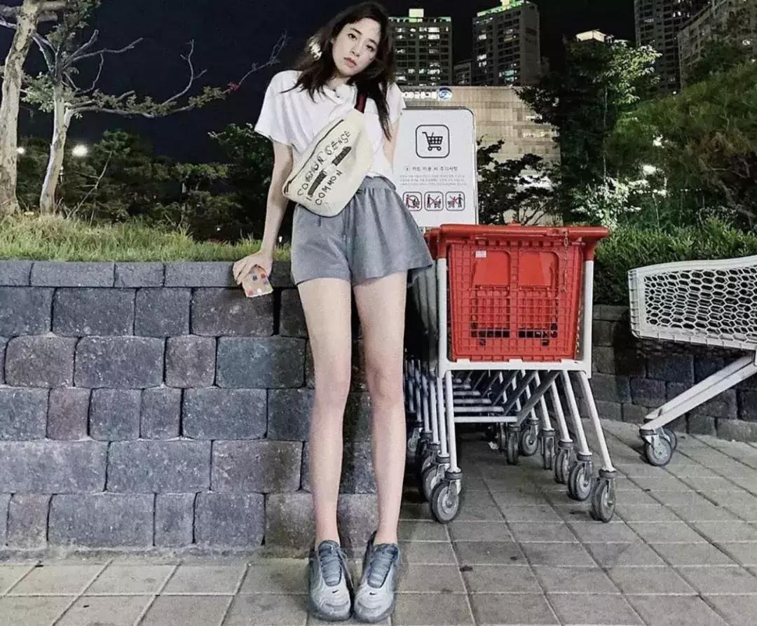 欧阳娜娜三姐妹颜值相差,欧阳娜娜三姐妹年龄从大到小