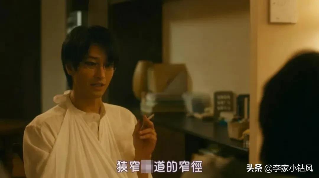 早就出过满屏*欲肉**的深夜剧,今年超级火爆的题材,