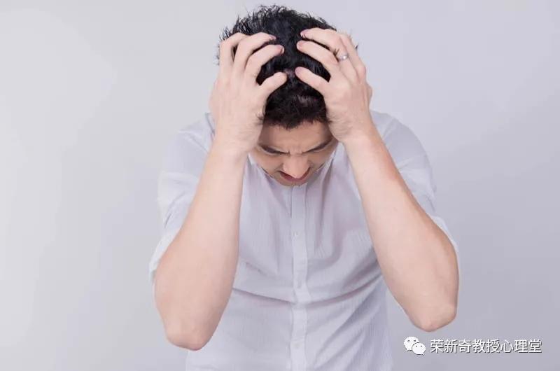 男性抑郁症有何特点？男性如何战胜抑郁症？