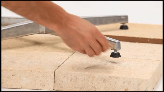 不会摇动的桌子,不会晃的移动桌