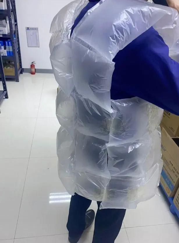 lv充气夹克卖3万1,充气夹克lv