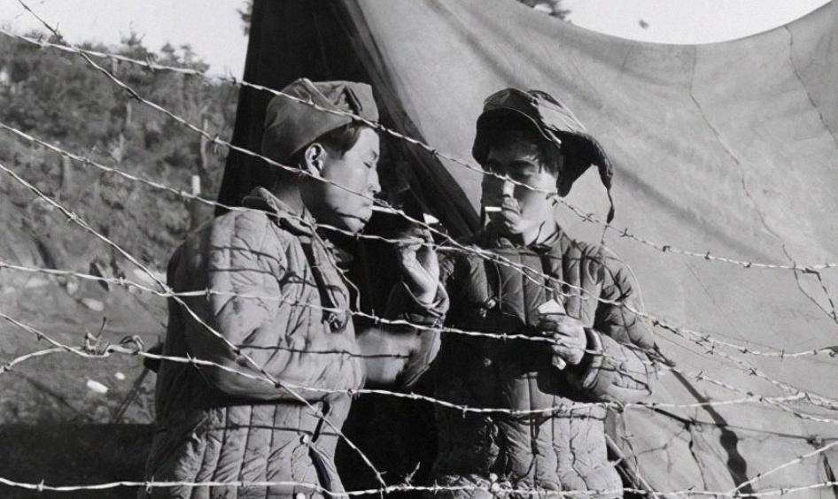 抗美援朝中，中美双方对待战俘的态度，谁文明，谁野蛮？高下立判