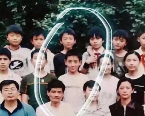 叛逆者朱一龙挺身而出,叛逆者朱一龙为朱珠出头是哪一集