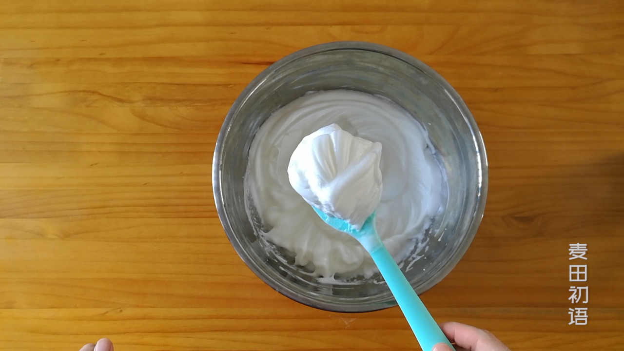 戚风蛋糕凹底和塌陷是怎么回事,做戚风蛋糕不塌陷的秘诀是啥