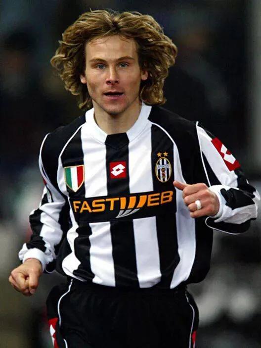 实况足球2024内德维德,实况手游内德维德评测