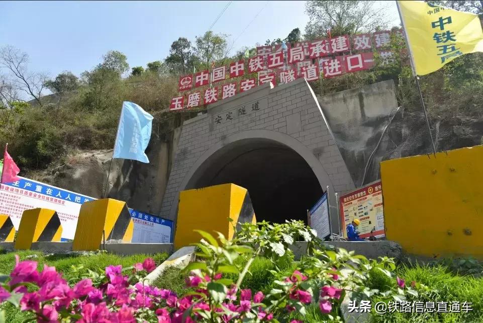 一线风采展板,一线风采完整版