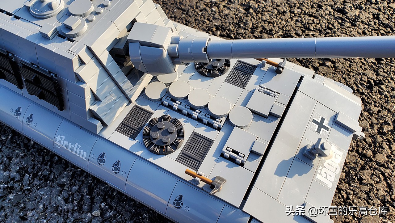 cobi积木虎式坦克拼装视频,cobi积木雪地豹式坦克