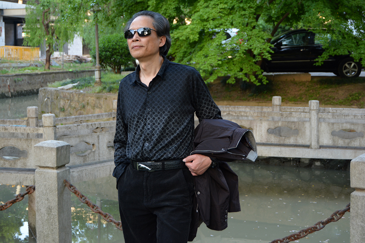 lv男士皮带哑光和亮头,时尚穿搭鳄鱼皮带