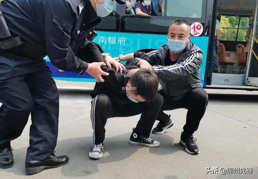 你要保护好自己的隐私,你要保护别人也要保护好自己