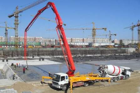 泵送混凝土打不满管原因,造成混凝土泵送堵塞的原因