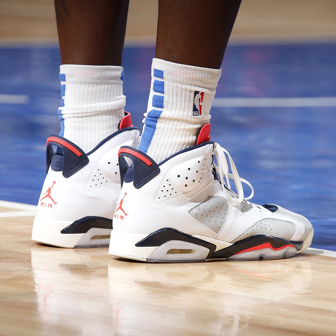 NBA今日球鞋精选：新配色UACurry5来了！库里穿它致敬老爹