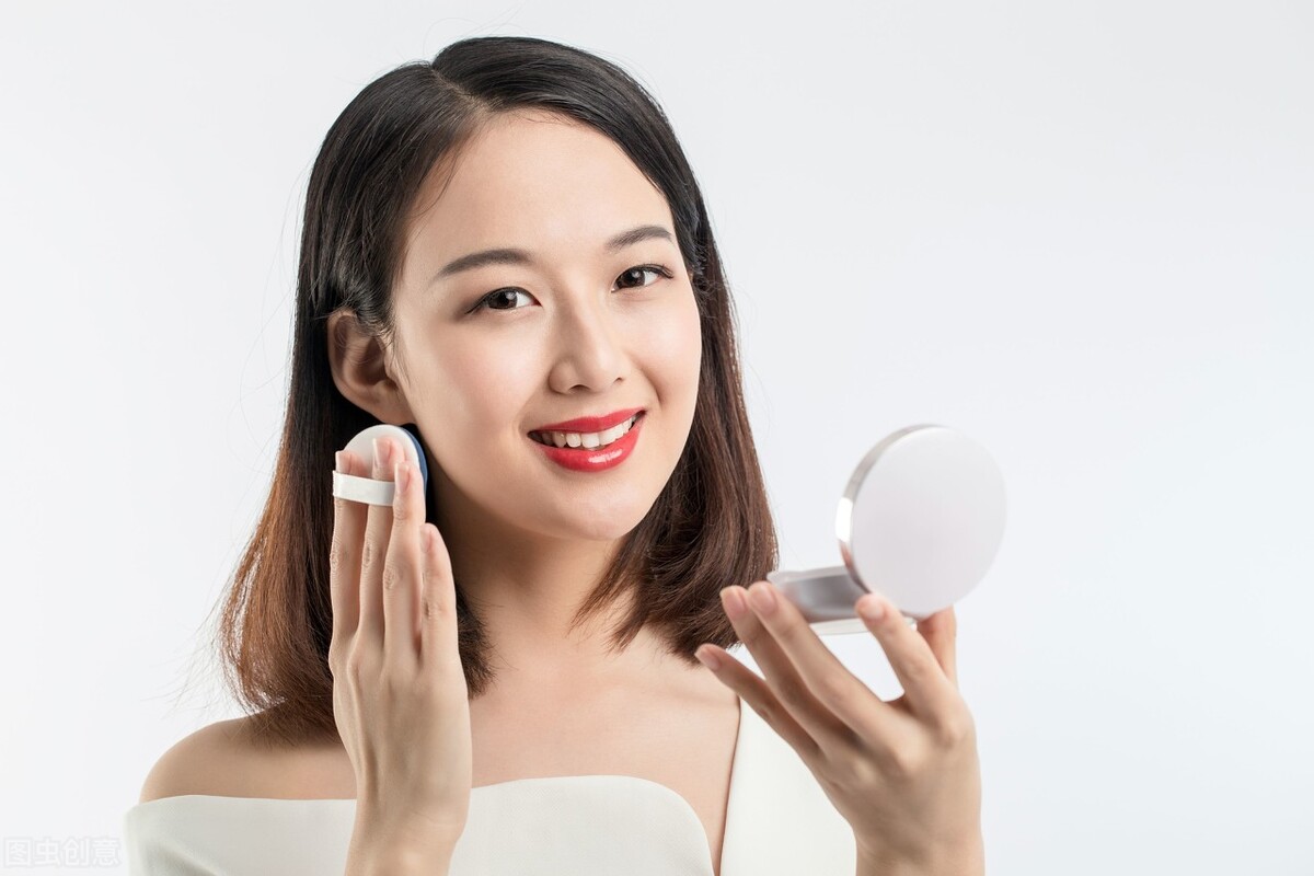 护肤精华液的正确使用方法步骤,怎么使用精华液达到最佳护肤效果