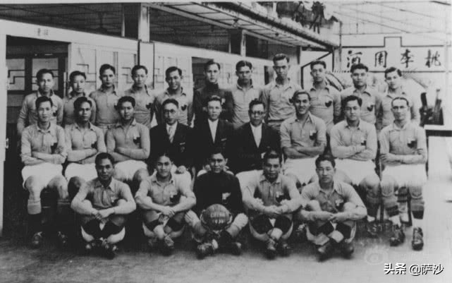 抗日时期国足,从足球场到战场