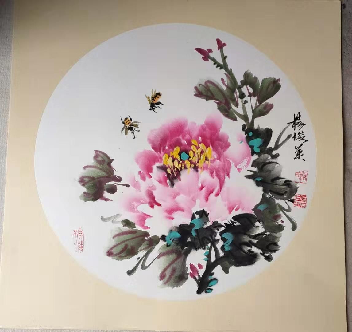 中国著名画家杨俊简历,画家杨俊英简历