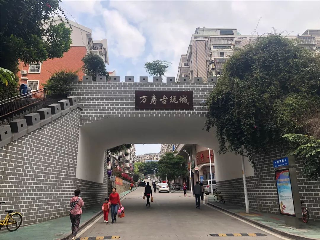 厦门10元店小商品最全批发市场,厦门最大的一级批发市场