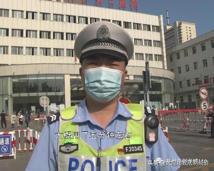交警开道护送颅骨骨折儿童就医,市南交警紧急开道送断指伤员就医