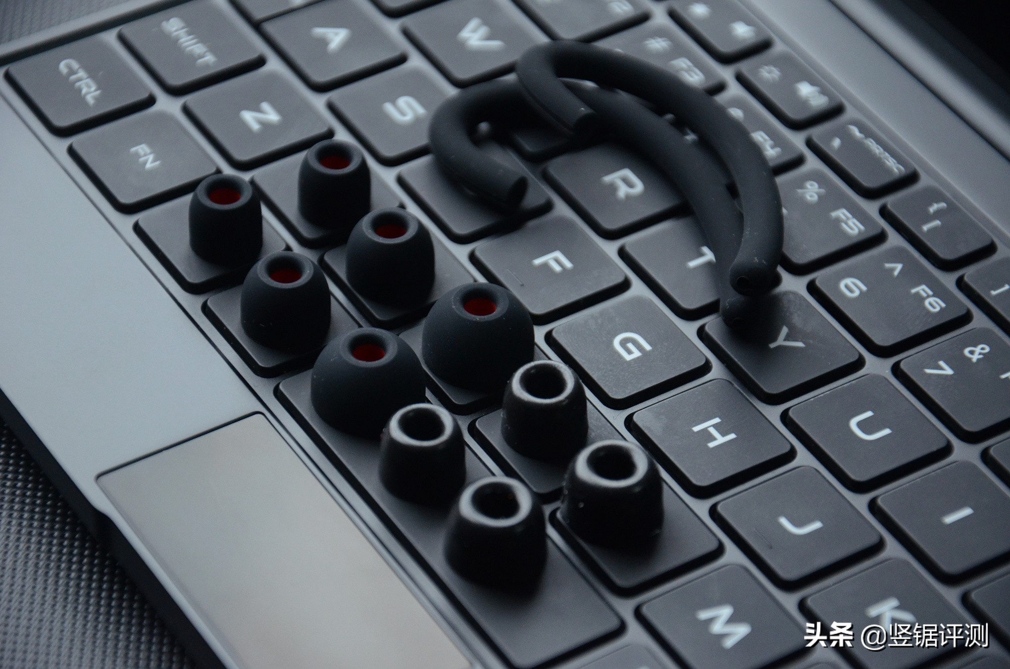 69元小米单动圈耳机评测,小米999元的耳机