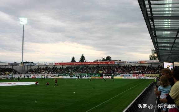 欧洲小国足球联赛,欧洲小球场