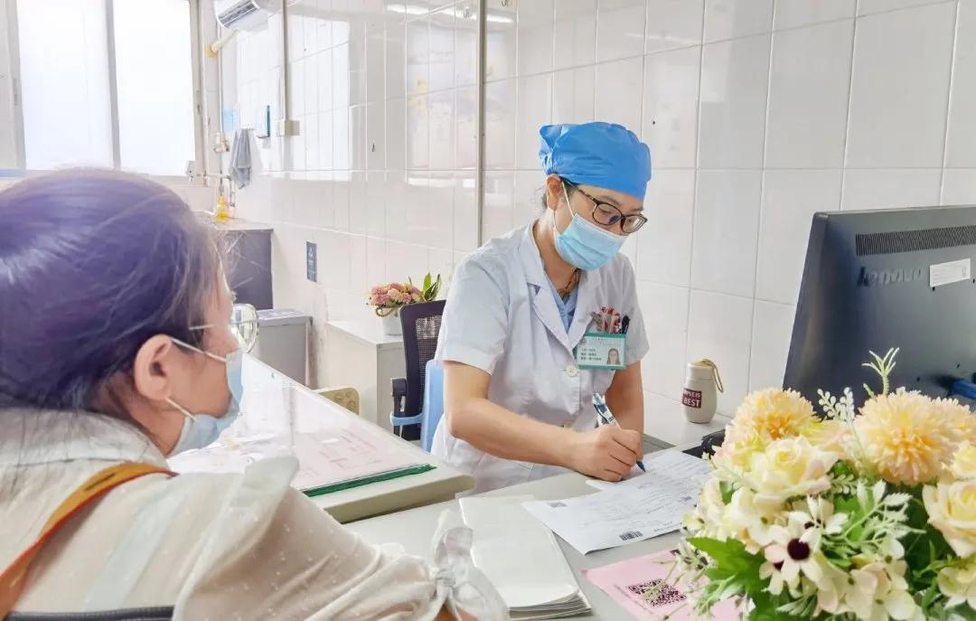 番禺何贤纪念医院24小时电话,番禺何贤纪念医院急诊24小时吗