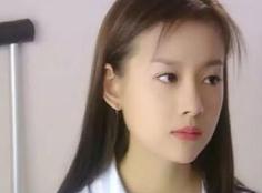 40岁董洁扮少女,四十三岁董洁展现真实年龄