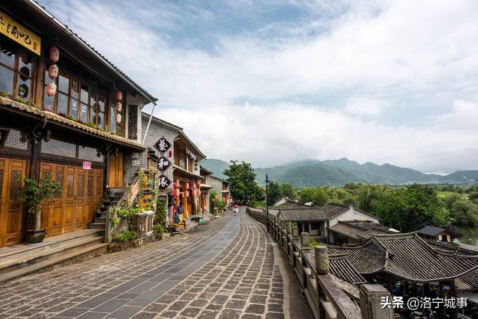 河南洛宁卫明新——云南旅游组诗二十首