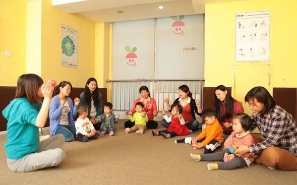 学前教育不想当幼师学什么专业好,学前教育专业当幼师有前途吗