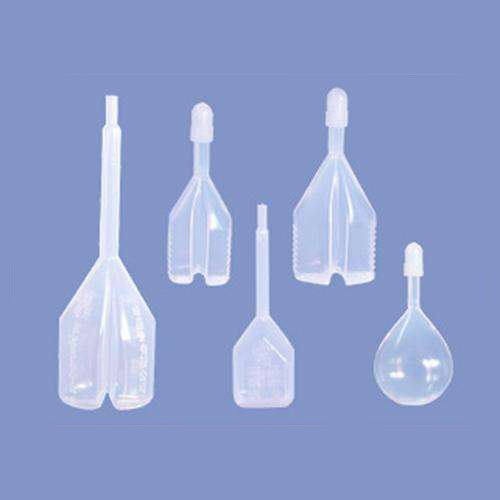 满月狗狗尿多,狗狗出去不拉也不尿