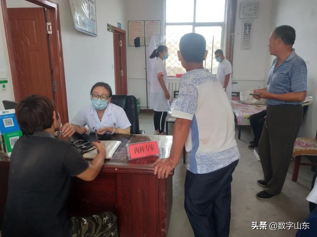 查体车开进村，医生找上门！莱西市市立医院开展“走百村进万家”健康义诊活动