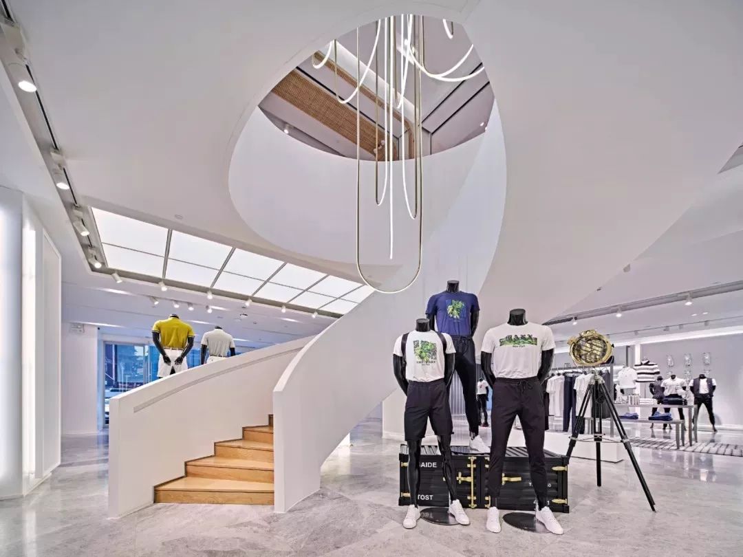 雅戈尔2021年服装业务收入,雅戈尔服装营业额