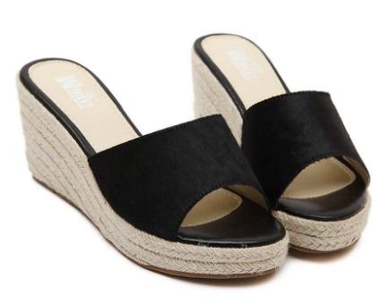 夏季凉鞋怎么防脏,夏天皮凉鞋怎么保养女