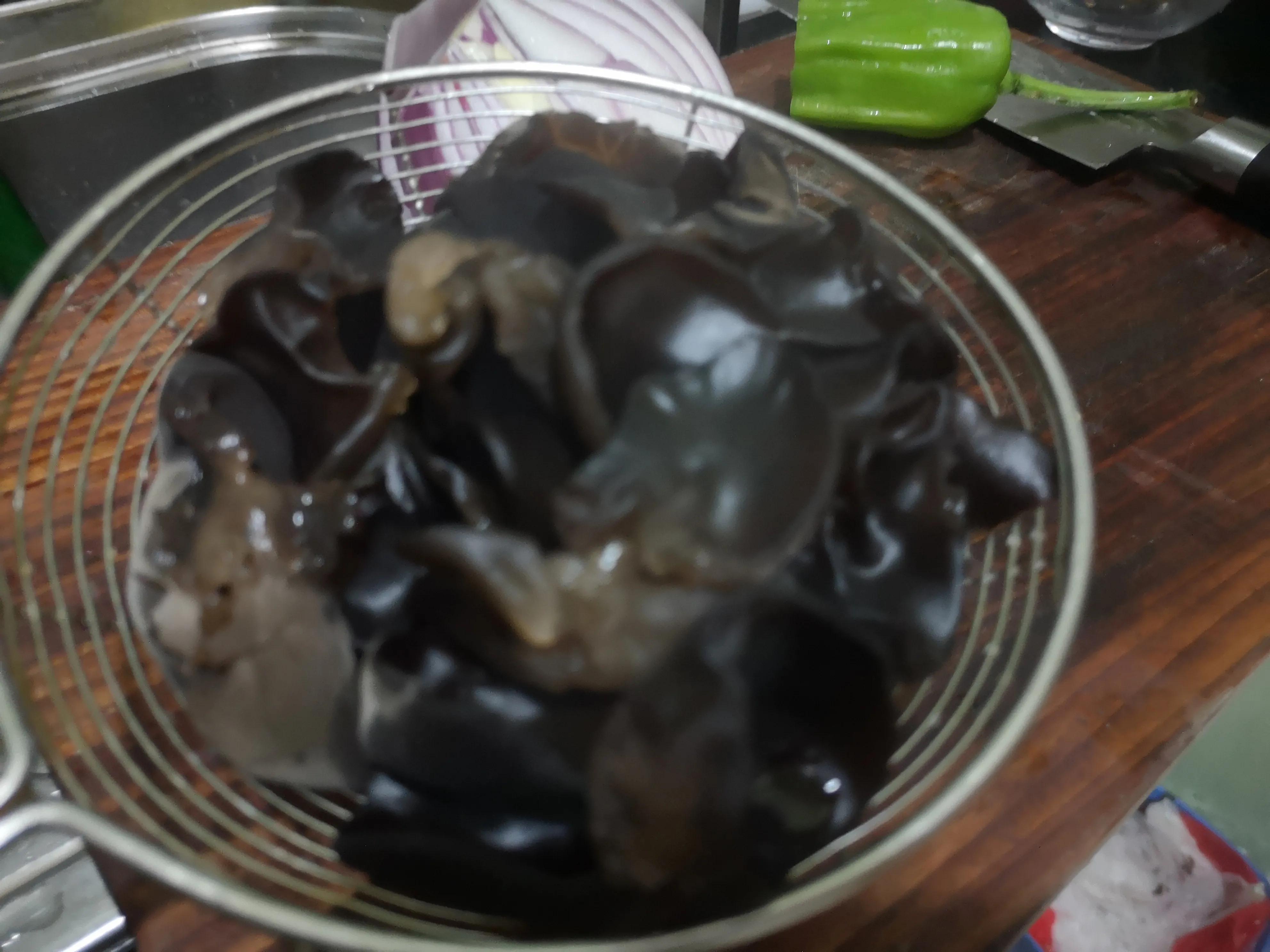 怎样炒墨鱼好吃又简单窍门,五花肉炒墨鱼怎么炒才好吃啊