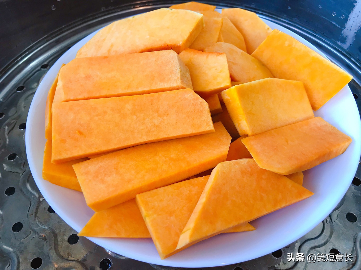 过年谁还吃馒头？土豪快来吃元宝！南瓜面粉，日进斗金，财源滚滚