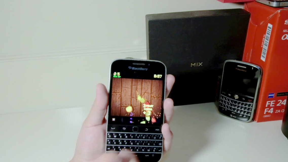 黑莓classic开箱,2020黑莓直板全键盘功能