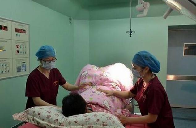 生完孩子为什么看新生儿屁股,生宝宝医生要看屁屁吗